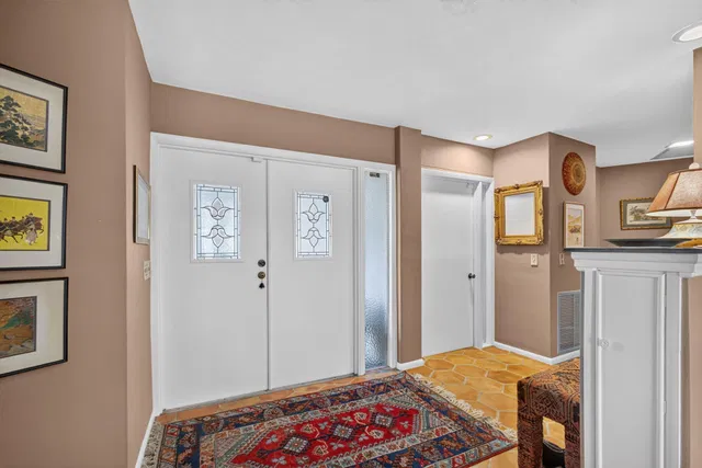  Residence photo 6