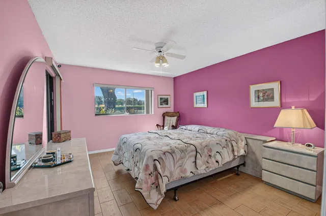 Unit 45 photo 20