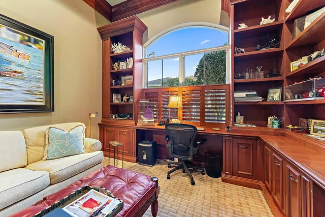 Residence photo 32