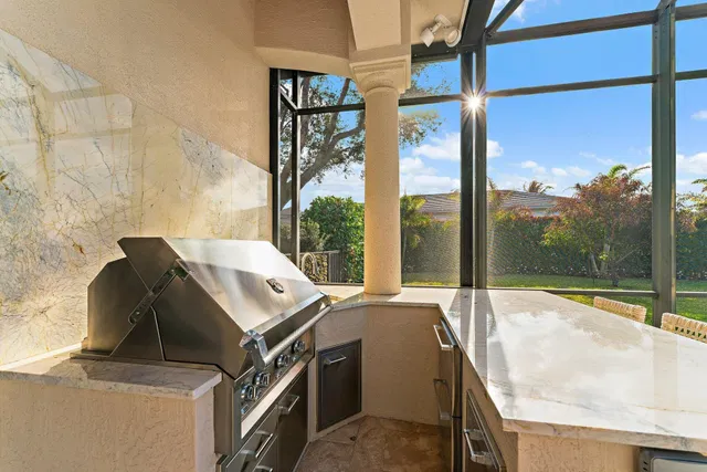 Residence photo 68