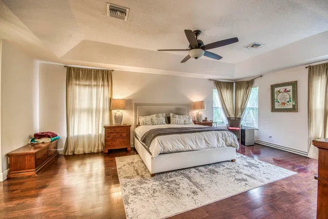 Residence photo 18