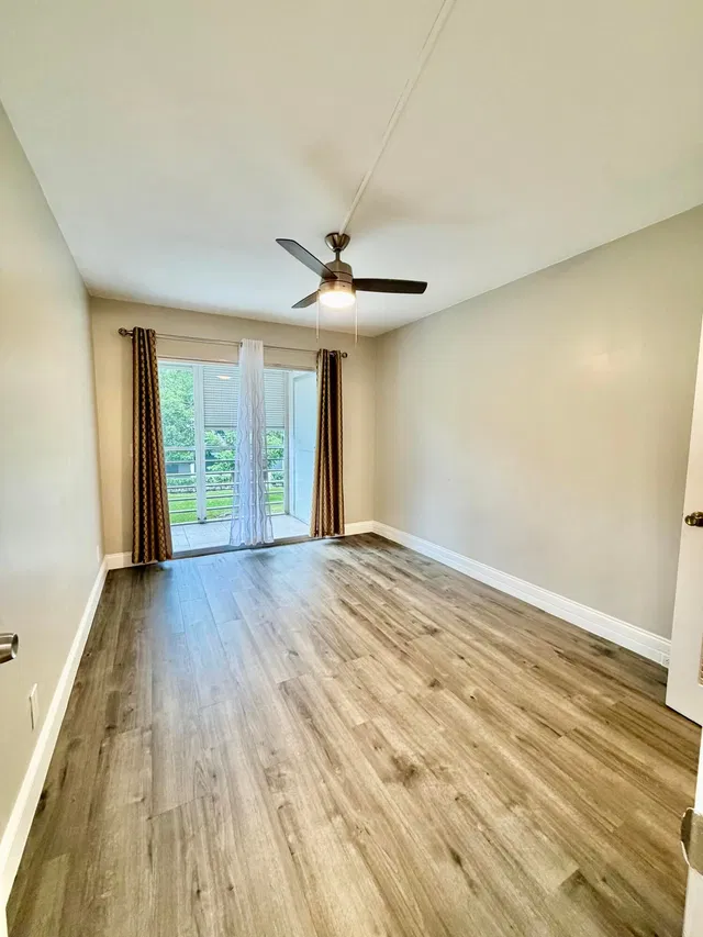 Residence photo 12