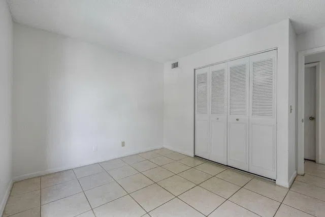  Unit B3 photo 19
