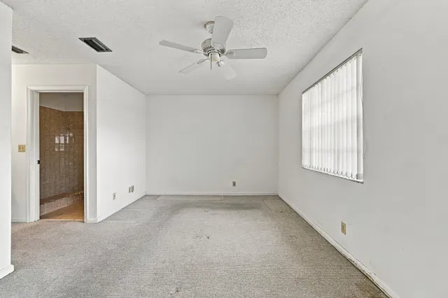  Unit N218 photo 13