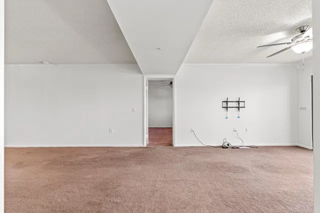 Unit 405 photo 2