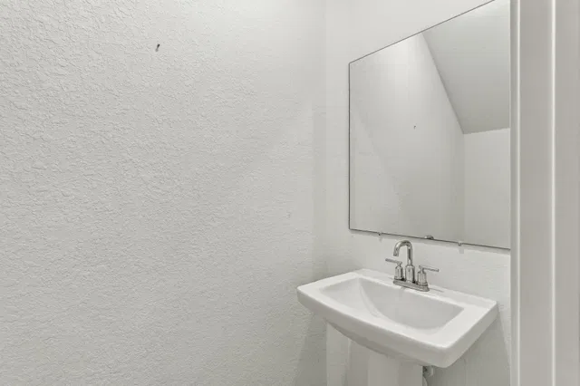  Residence photo 5