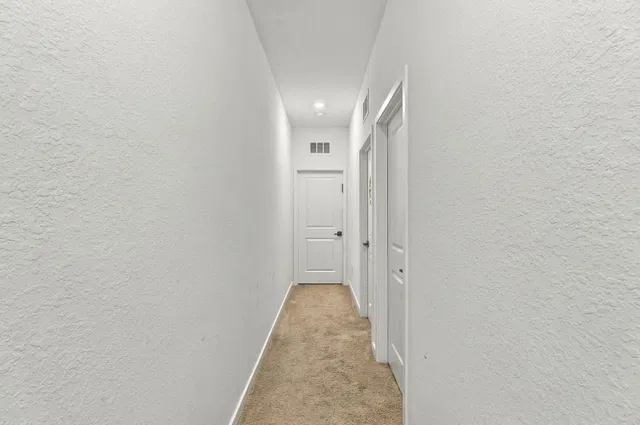  Residence photo 9