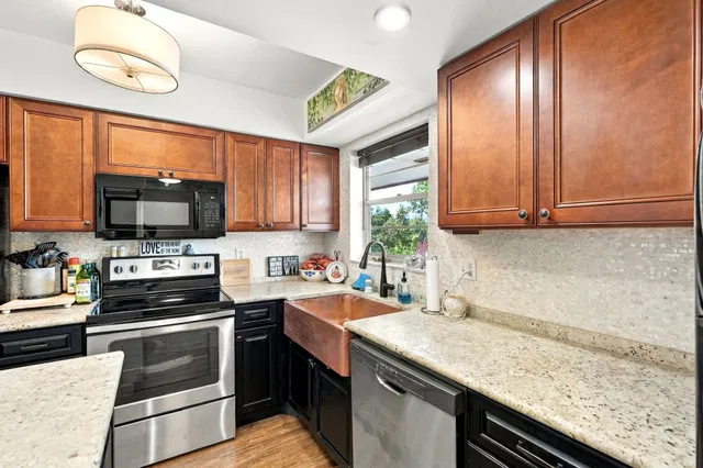  Unit 19-189 photo 13