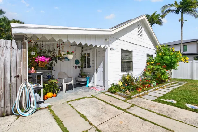 Palm Trail Delray Beach Residence photo 3