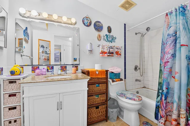 Palm Trail Delray Beach Residence photo 18