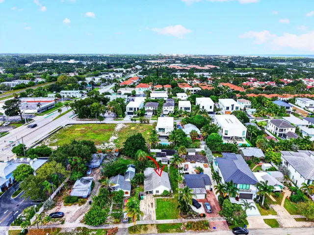 Palm Trail Delray Beach Residence photo 40