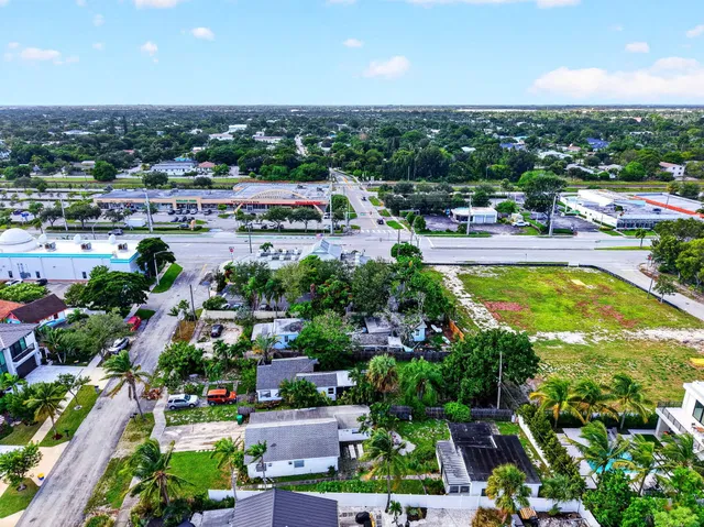 Palm Trail Delray Beach Residence photo 45