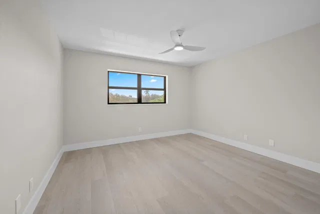 Unit 306 photo 19