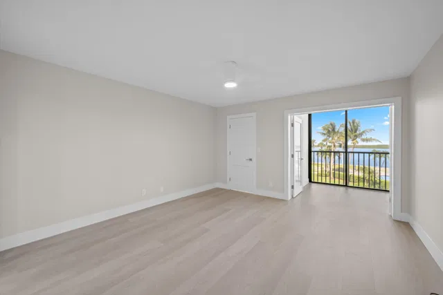 Unit 306 photo 25