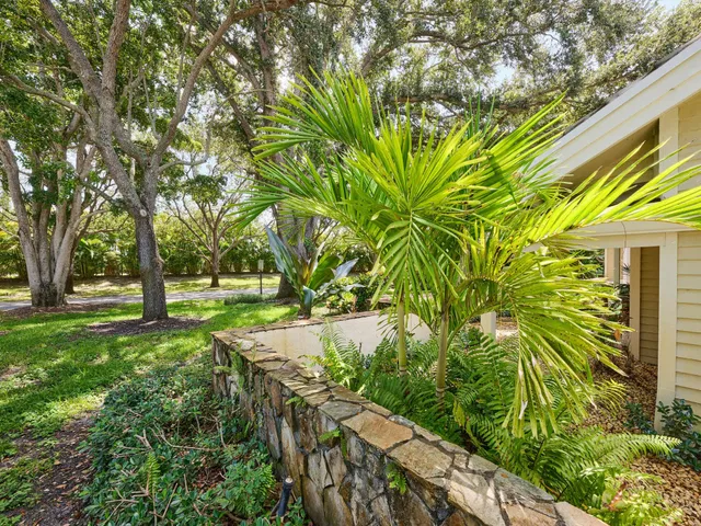  Residence photo 8