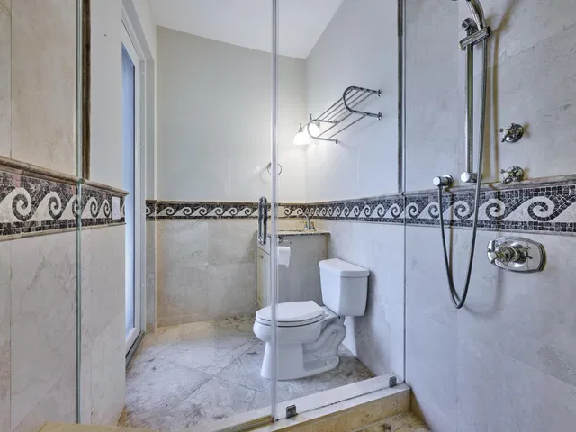  Residence photo 47