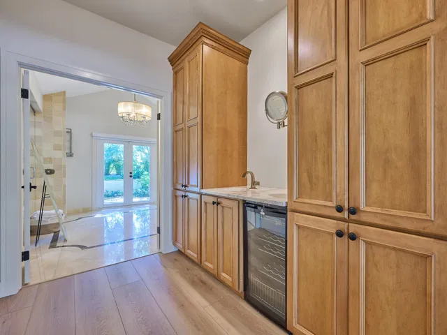  Residence photo 50