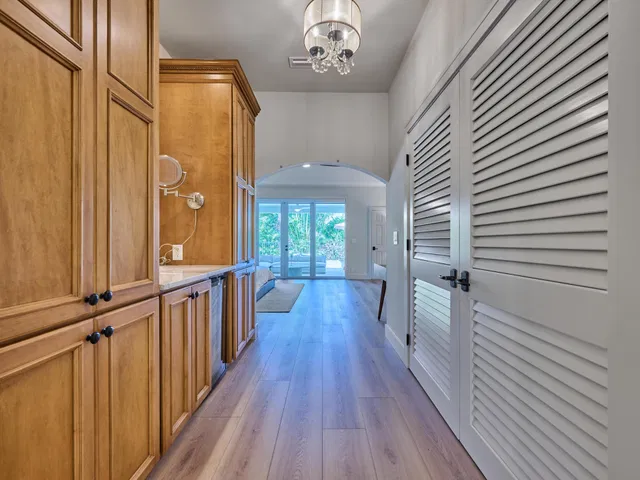  Residence photo 54