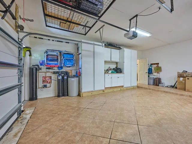  Residence photo 69