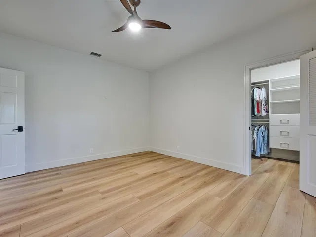  Residence photo 81