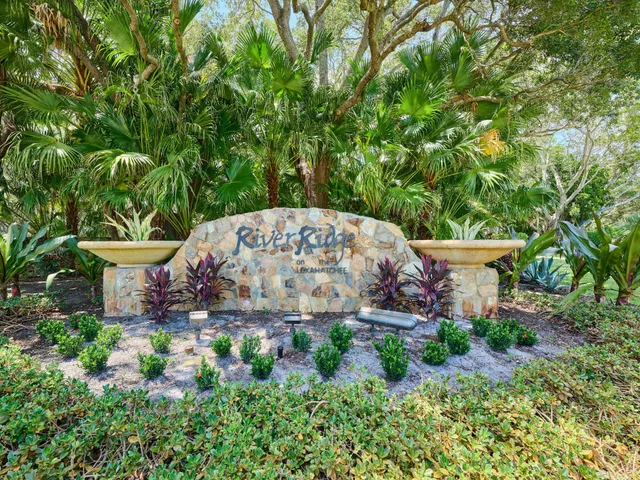  Residence photo 95