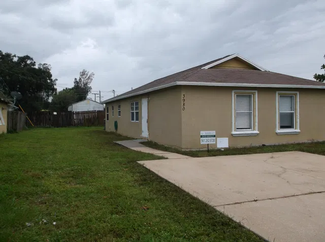  Residence photo 7