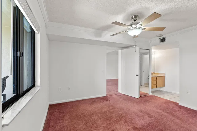 Unit 405 photo 11