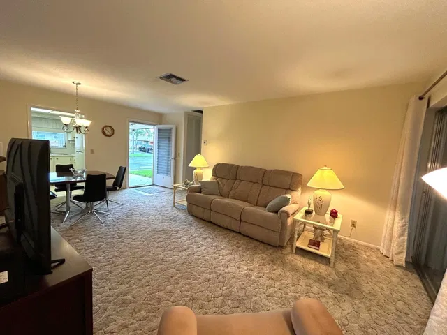  Unit F photo 8
