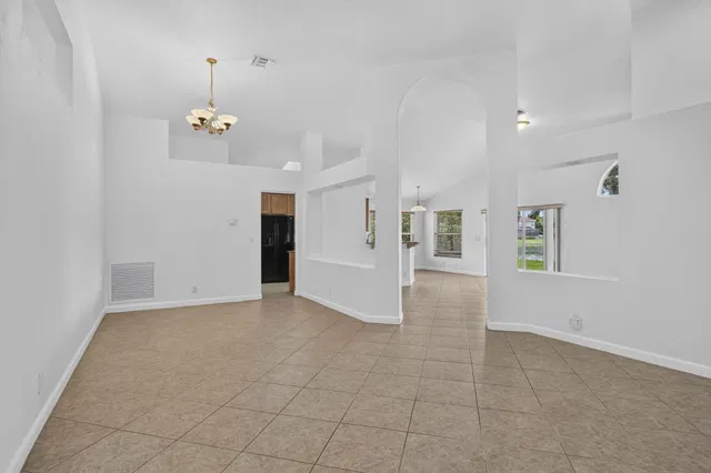 Residence photo 14