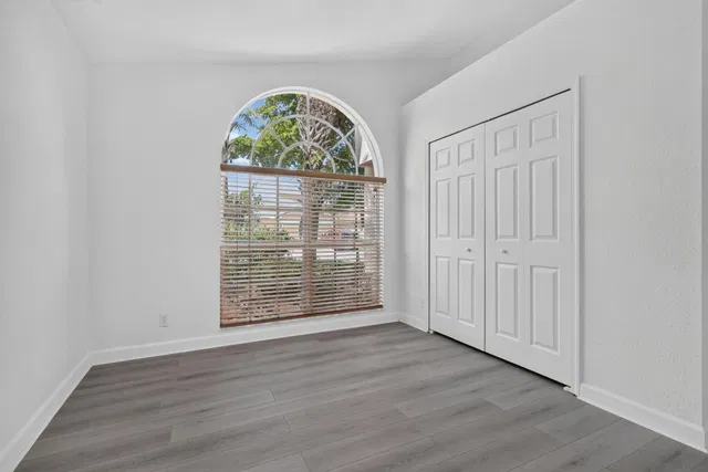  Residence photo 42