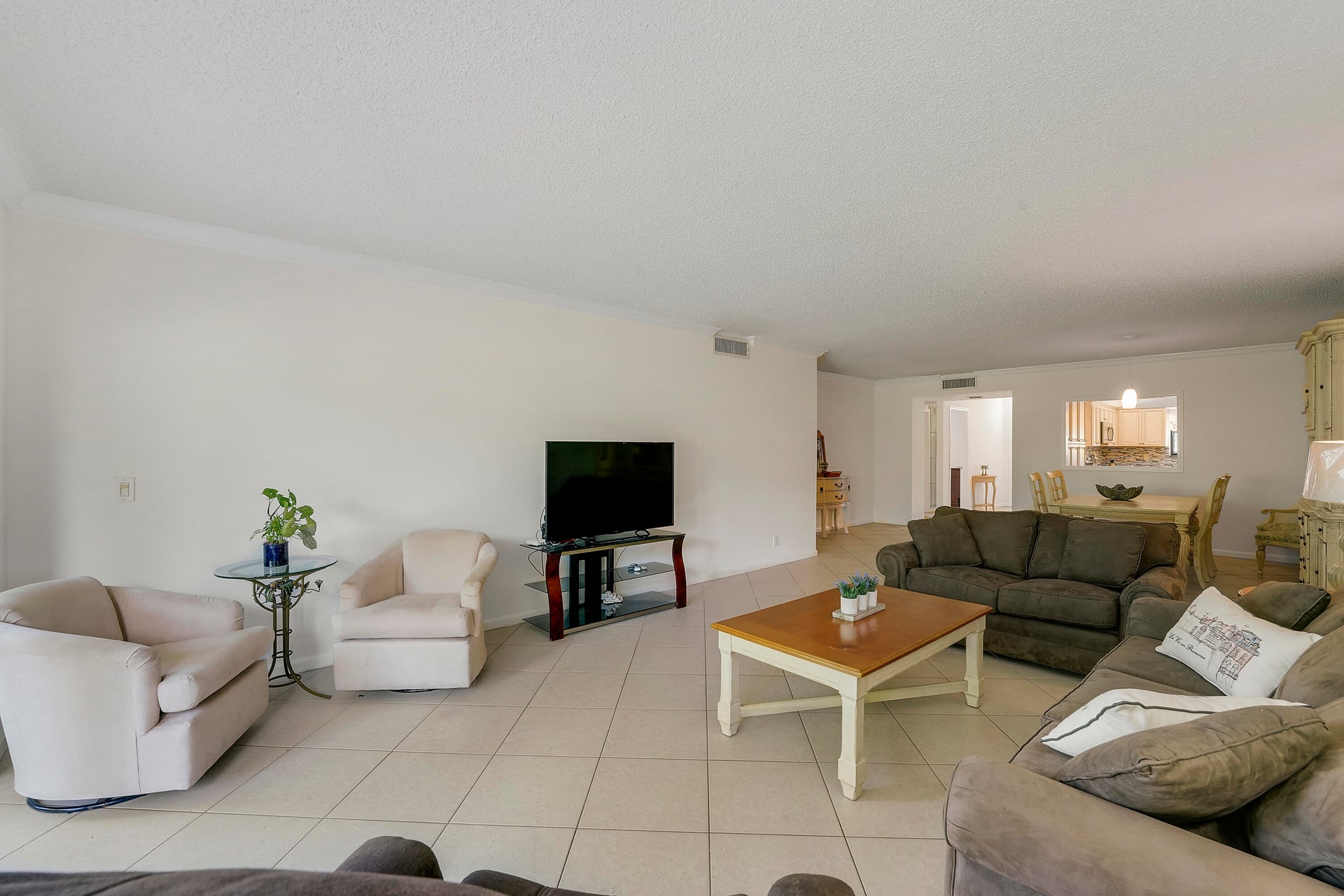  Unit 105J photo 17