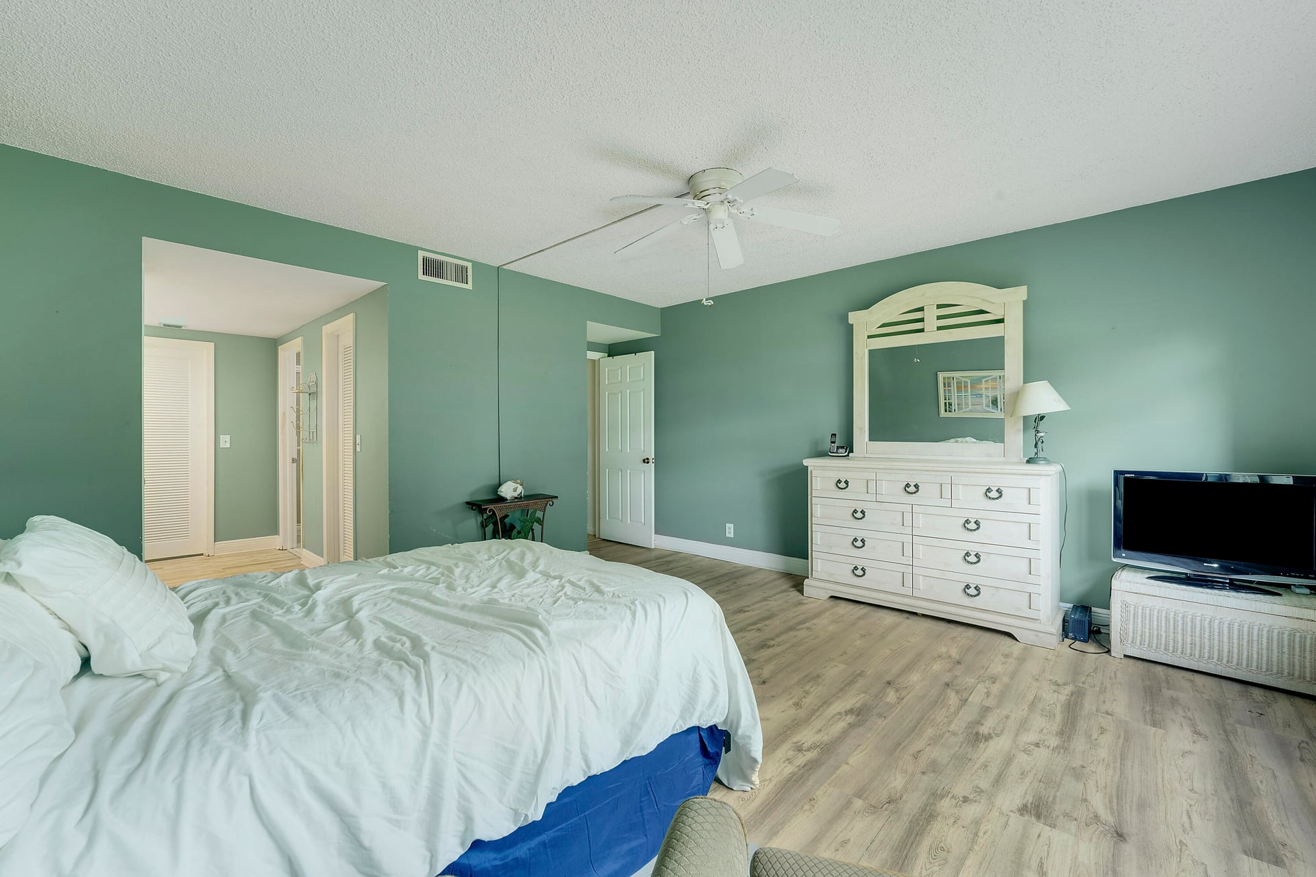  Unit 105J photo 19
