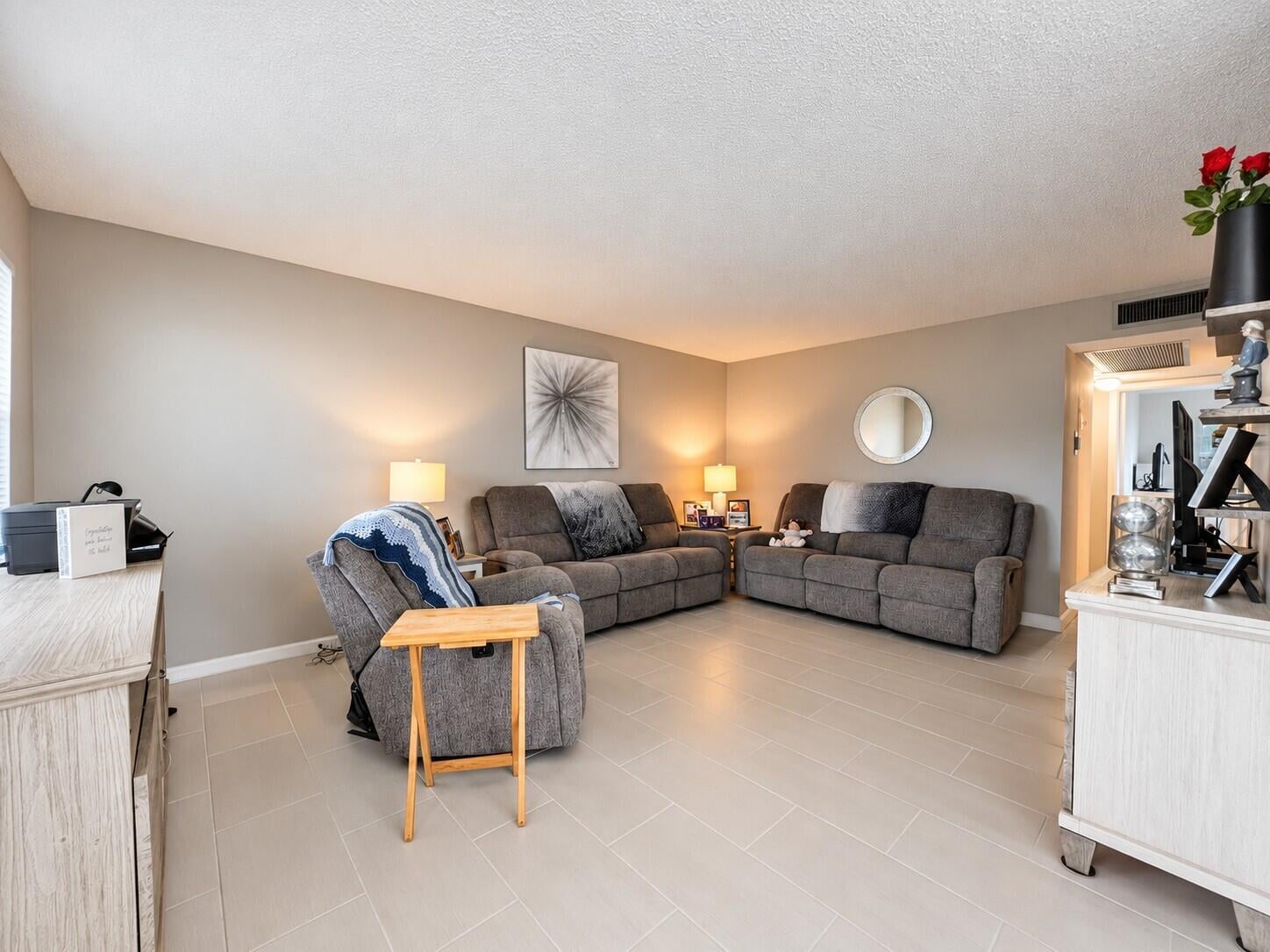  Residence photo 5