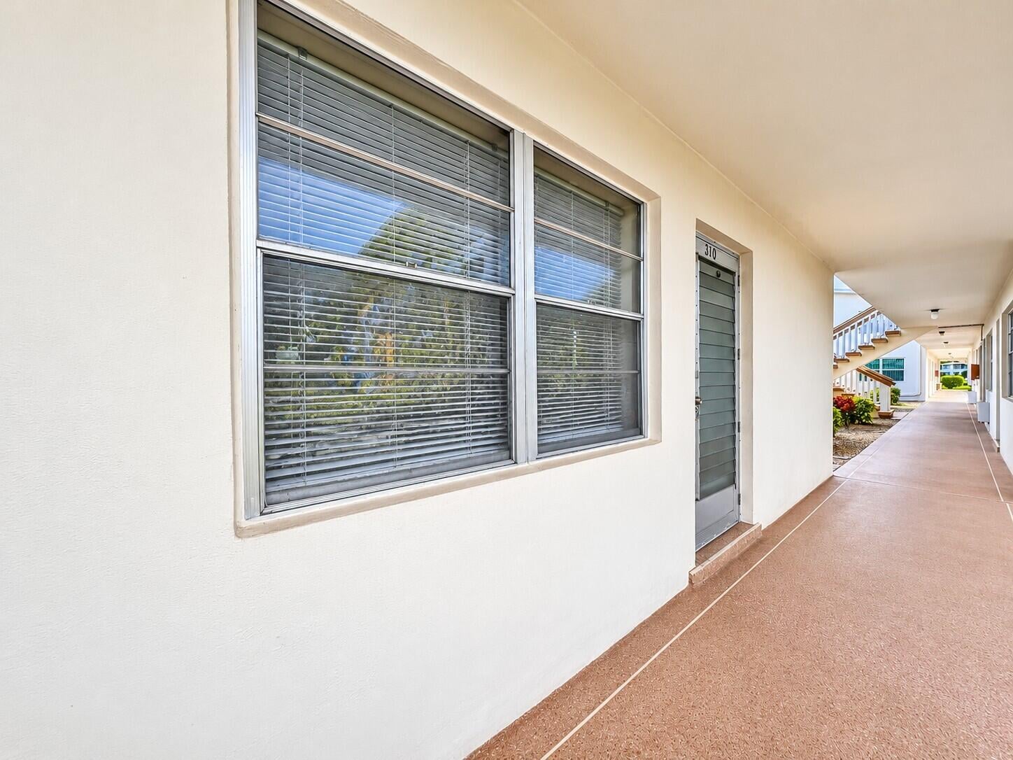  Residence photo 11