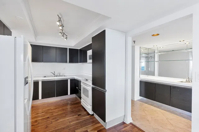  Unit 1143 photo 23