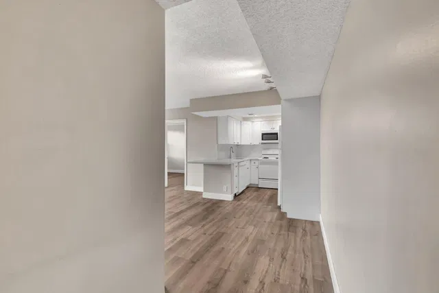  Unit 26 photo 20