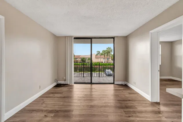  Unit 26 photo 22