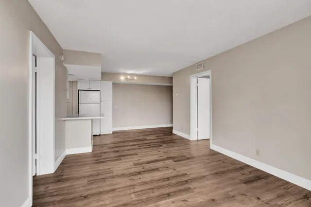  Unit 26 photo 23