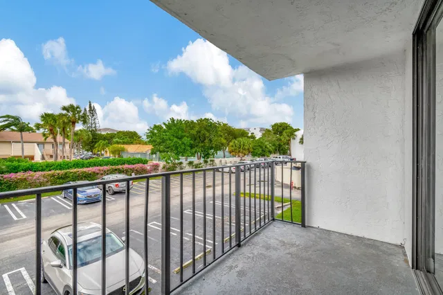  Unit 26 photo 33