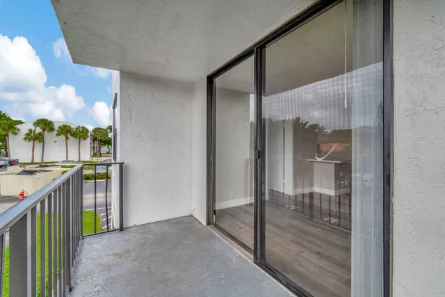  Unit 26 photo 34