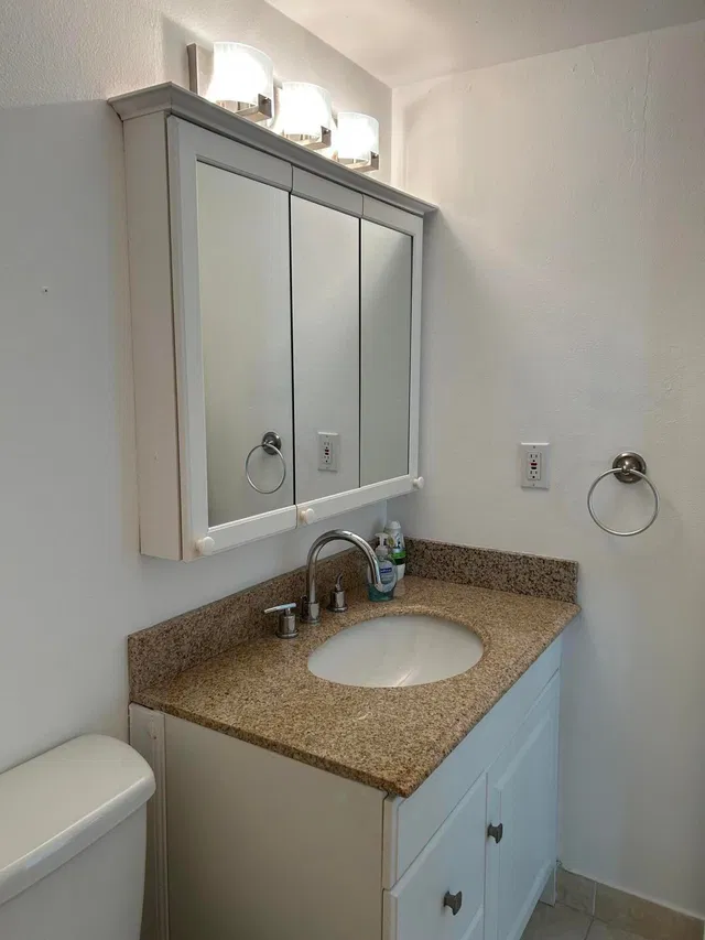  Residence photo 5