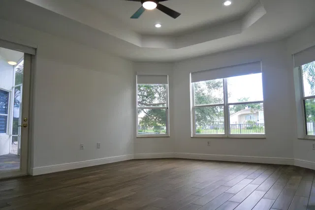 Saturnia Isles Residence photo 10