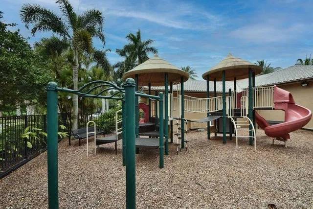 Saturnia Isles Residence photo 22