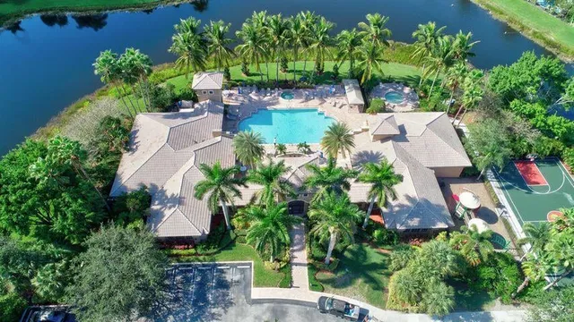 Saturnia Isles Residence photo 28