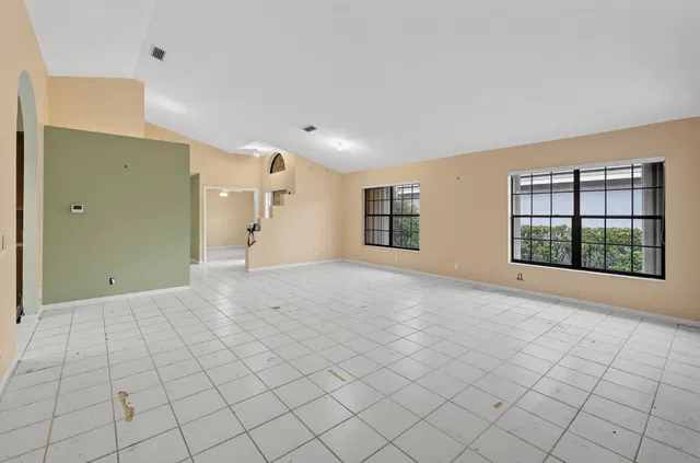  Residence photo 14