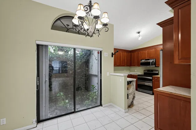  Residence photo 21