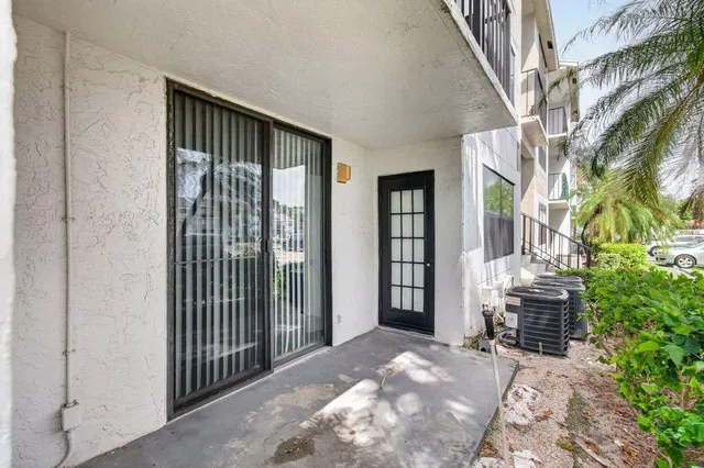  Unit 16 photo 14