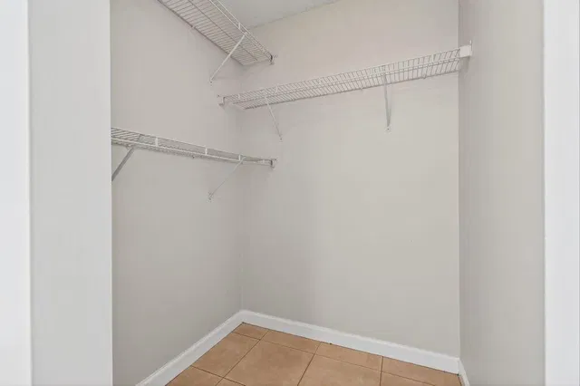  Unit 15 photo 9