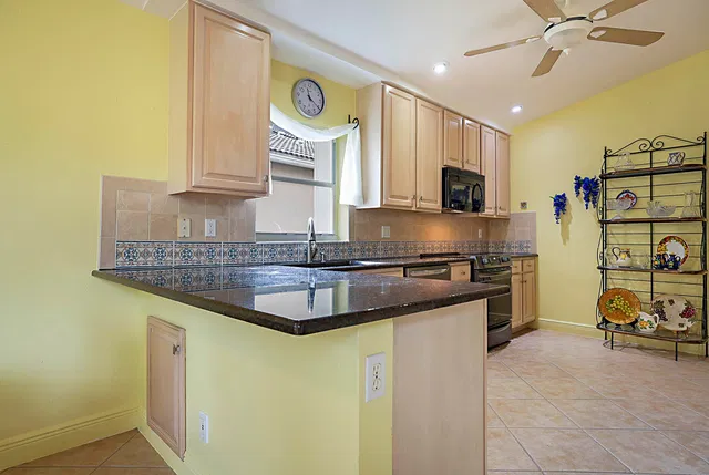  Residence photo 17