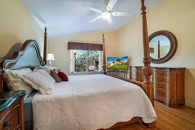  Residence photo 27